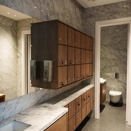 Skyhigh 360 Gym & Pool 公寓 尼科西亚