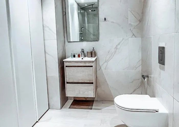 Skyhigh 360 Gym & Pool Διαμέρισμα