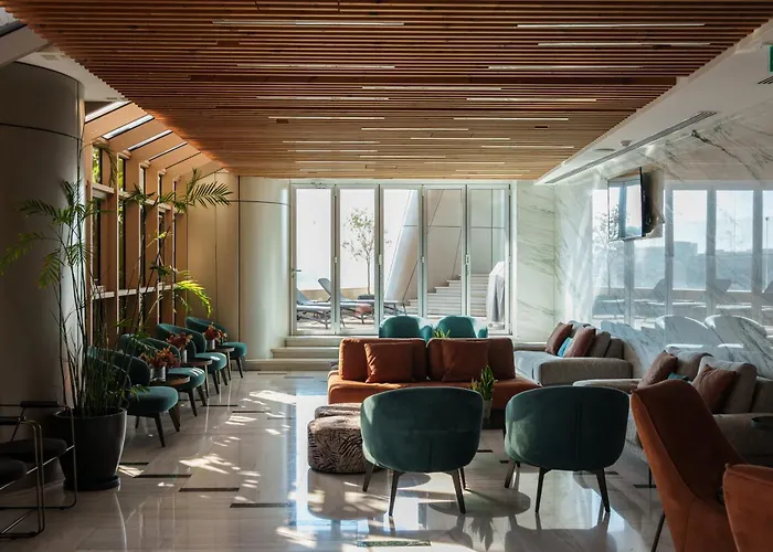 Skyhigh 360 Gym & Pool Apartmán