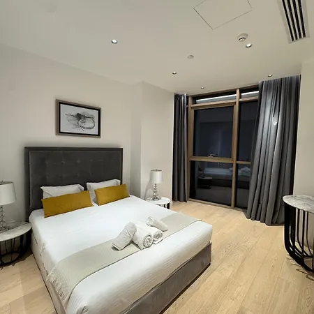 Apartamento Wealthystays Skyhigh